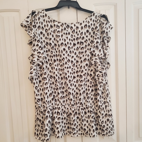 Ruffle sleeve top - Picture 13 of 15